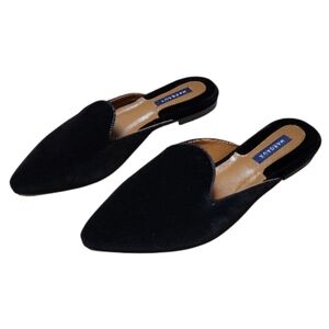 NWT Margaux Women’s Black Velvet ‘The Loafer Mule’ Slip-Ons - Sz 39 (US 8.5-9)